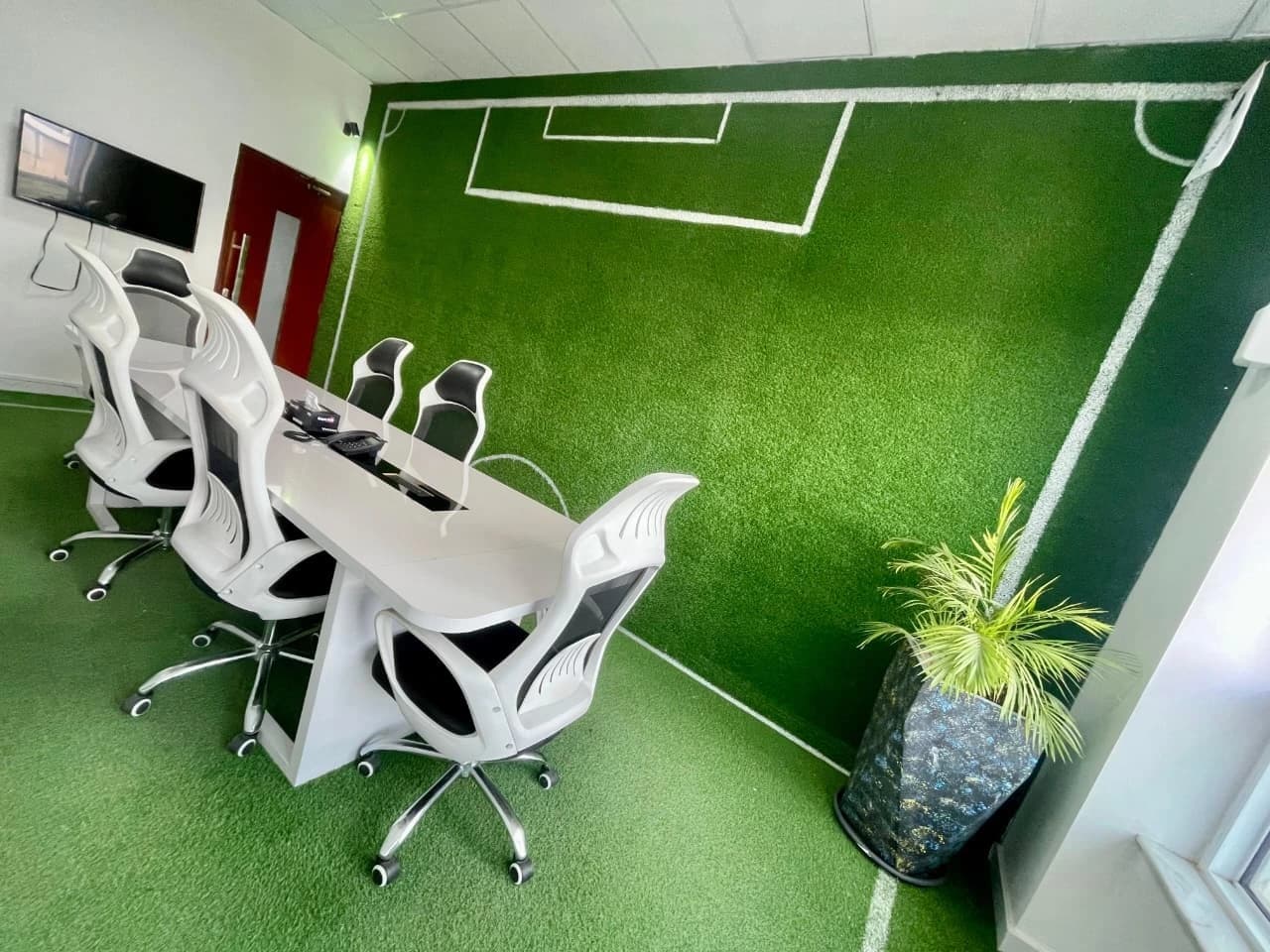 Soccer Room – image 2